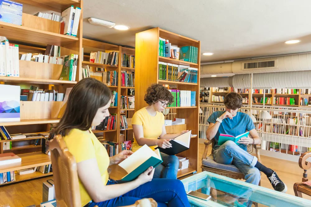 M.Lib students